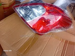 Nissan Versa 2012 Taillight Left and Right