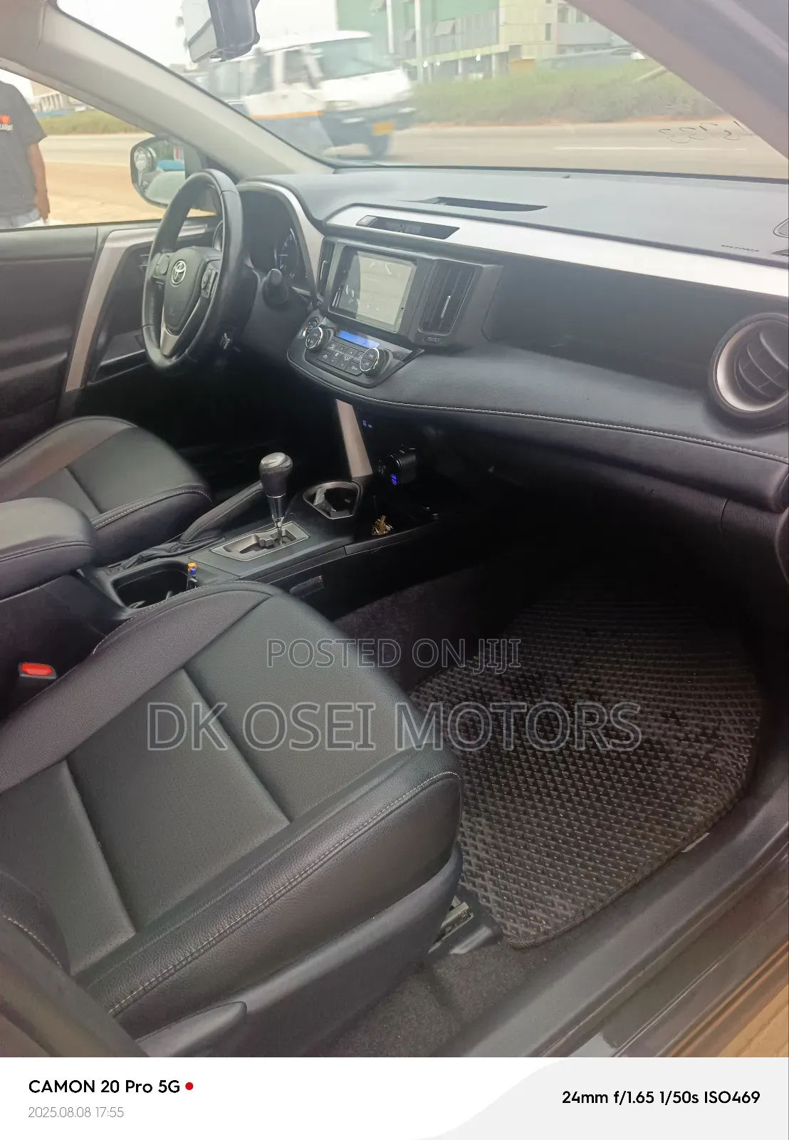 Toyota RAV4 SE 4dr SUV AWD (2.5L 4cyl 6A) 2018 Black