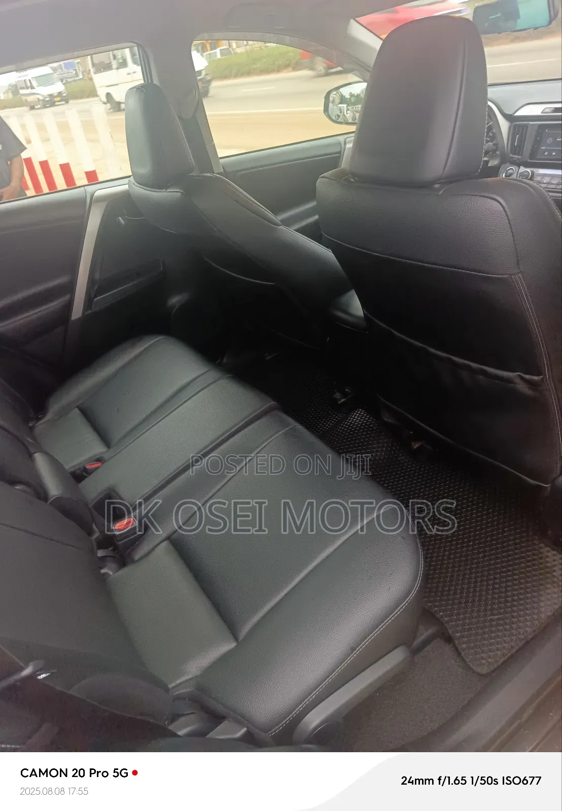 Toyota RAV4 SE 4dr SUV AWD (2.5L 4cyl 6A) 2018 Black