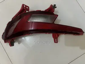 Hyundai Elantra 2019 2020 Left Reflector