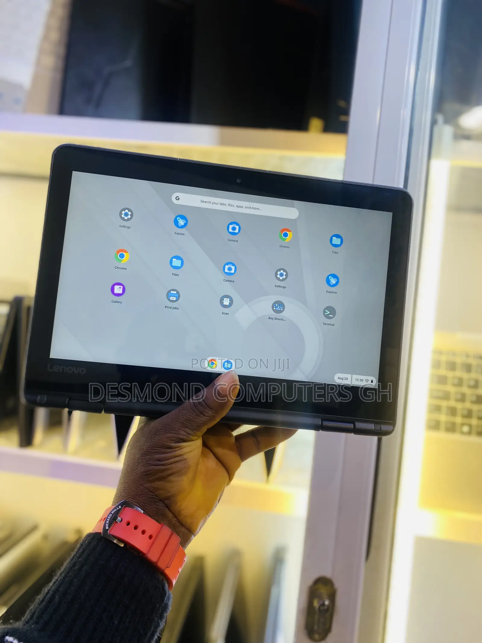 Laptop Lenovo 300e 4GB Intel SSD 32GB