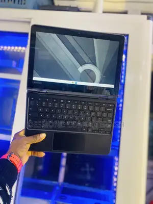 Laptop Lenovo 300e 4GB Intel SSD 32GB