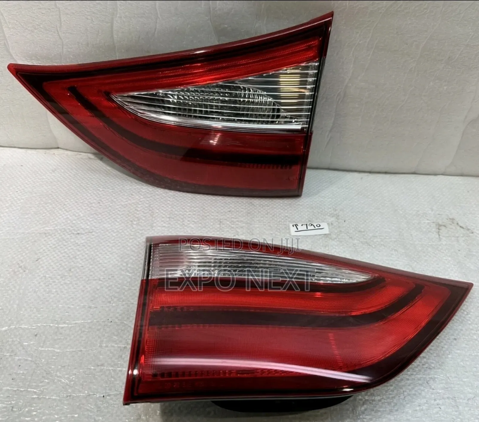 2015-2020 Toyota Sienna Left Inner Taillight