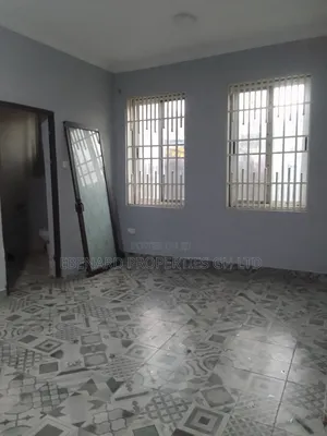 2bdrm Apartment in Ebenard Properties, Tema Metropolitan for rent