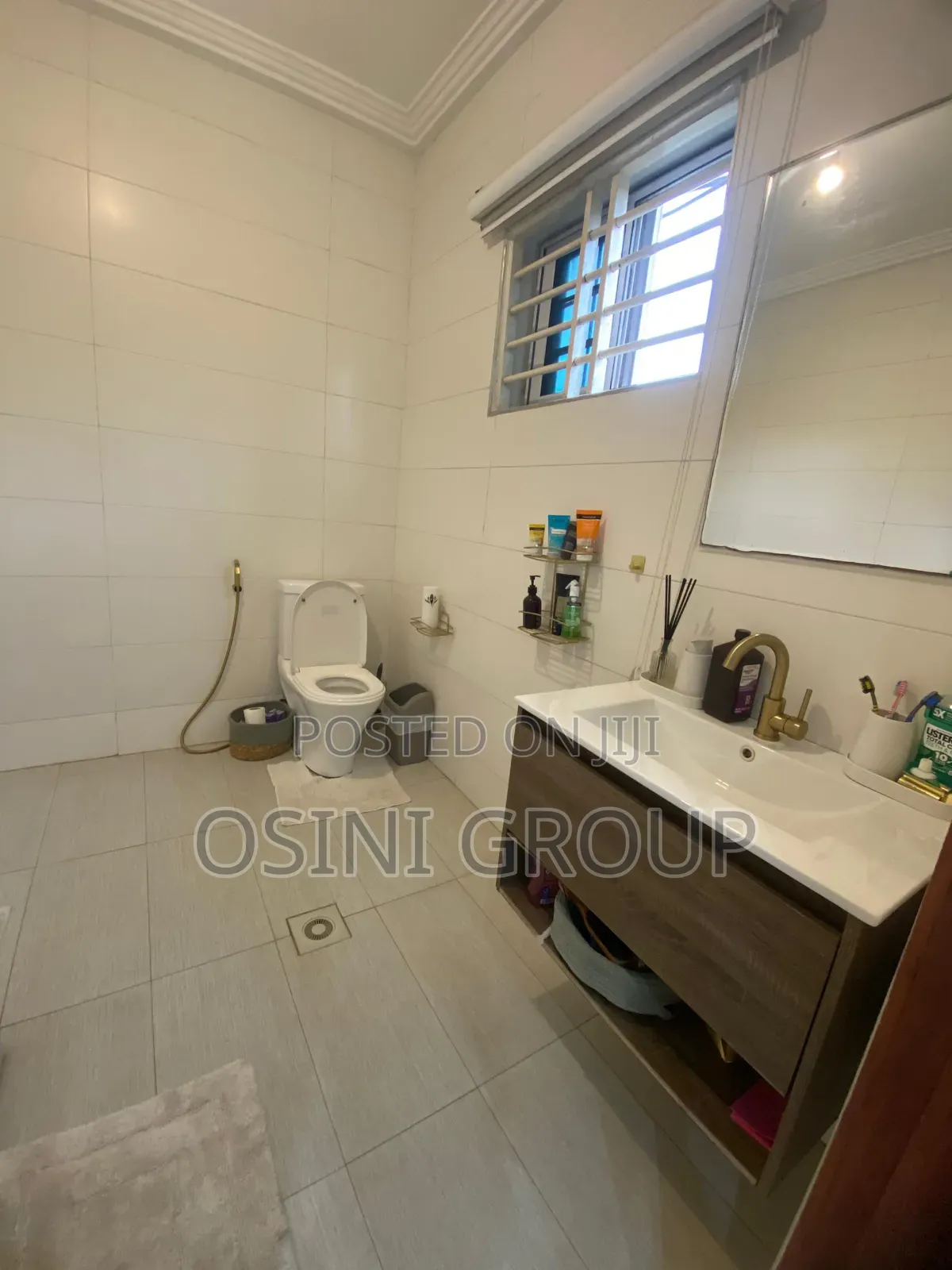 Furnished 3bdrm Townhouse/Terrace in Achimota for sale