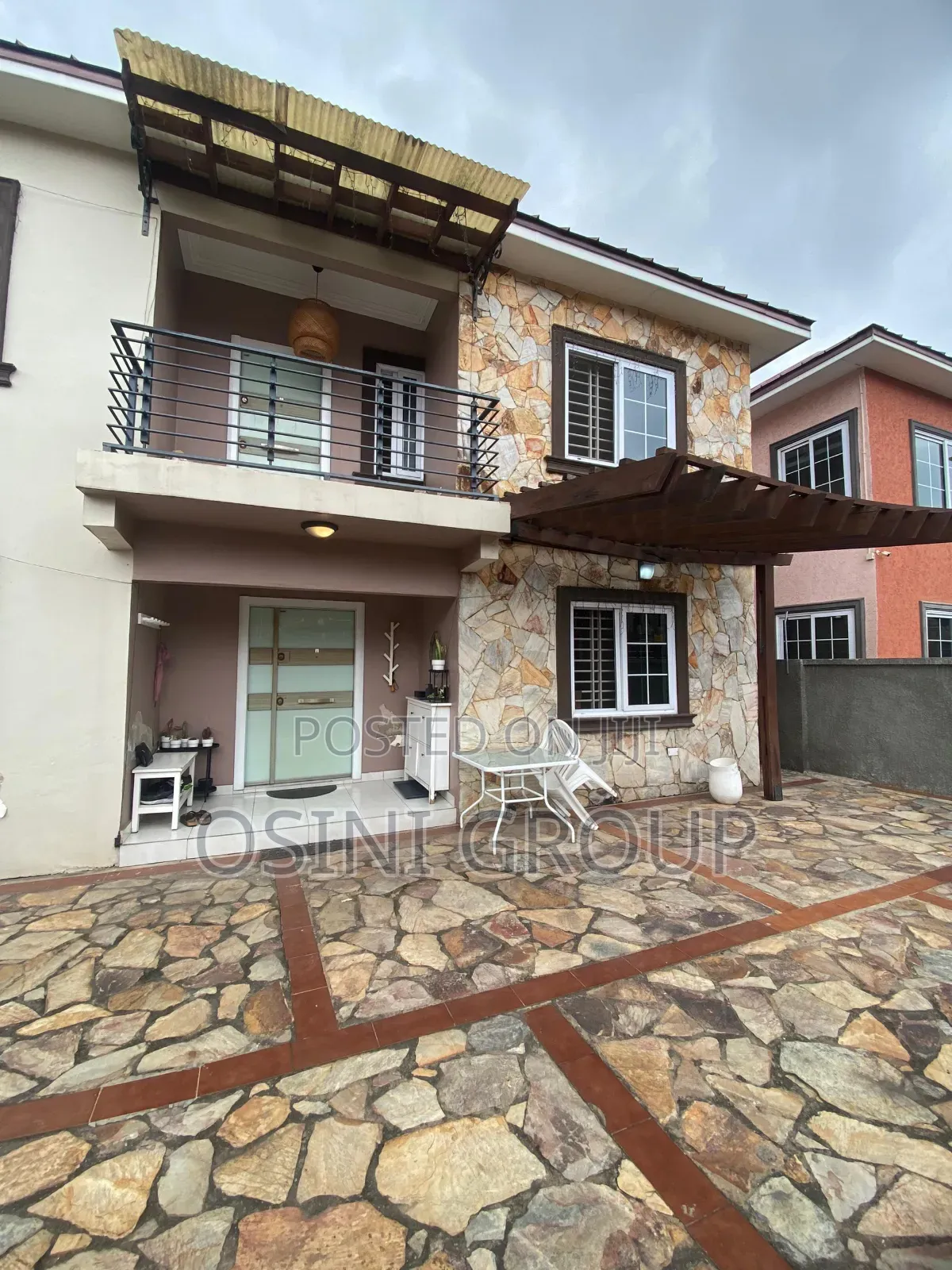 Furnished 3bdrm Townhouse/Terrace in Achimota for sale
