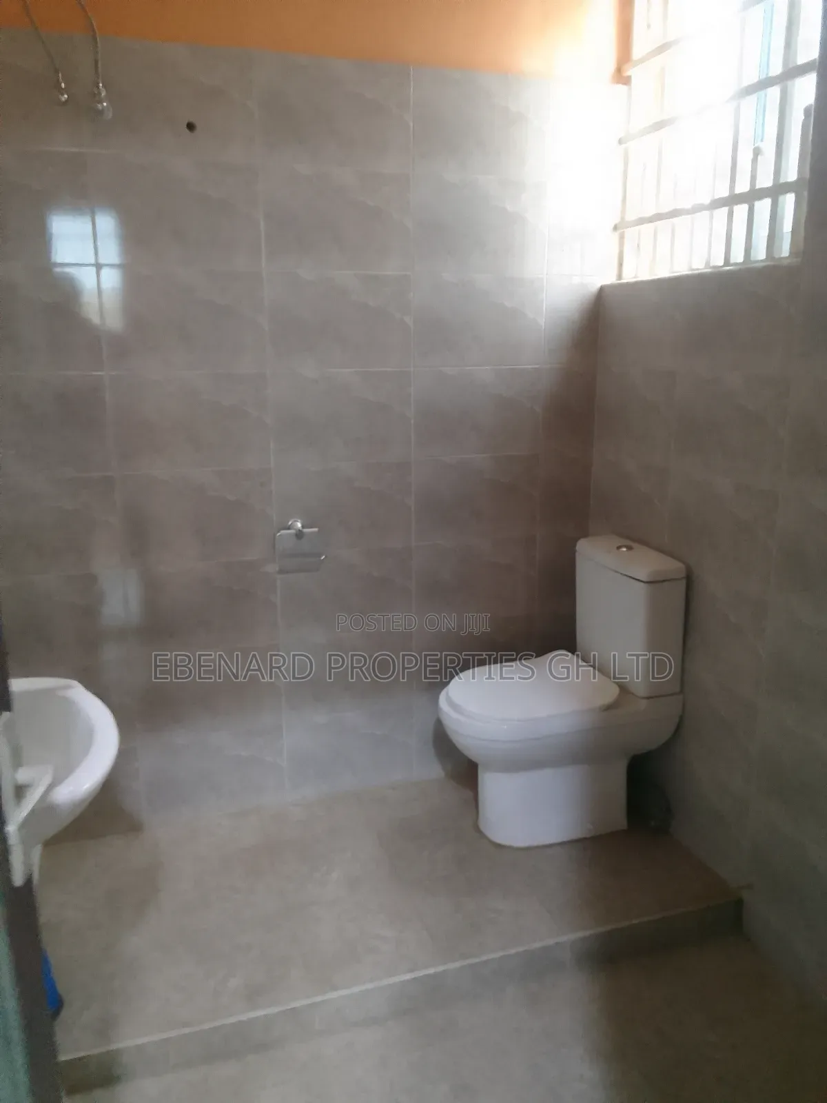 2bdrm Apartment in Ebenard Properties, Tema Metropolitan for rent