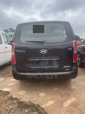 Hyundai Starex 2012 Black