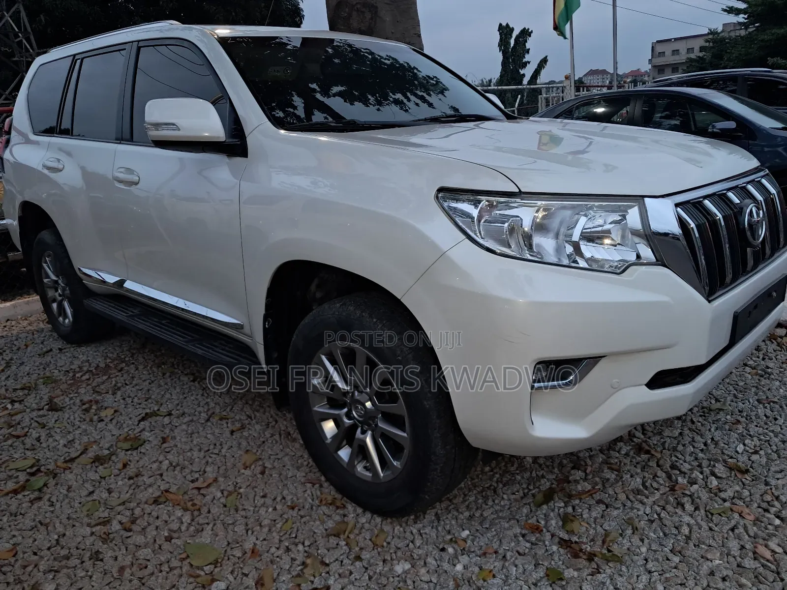 Toyota Land Cruiser Prado 2017 White