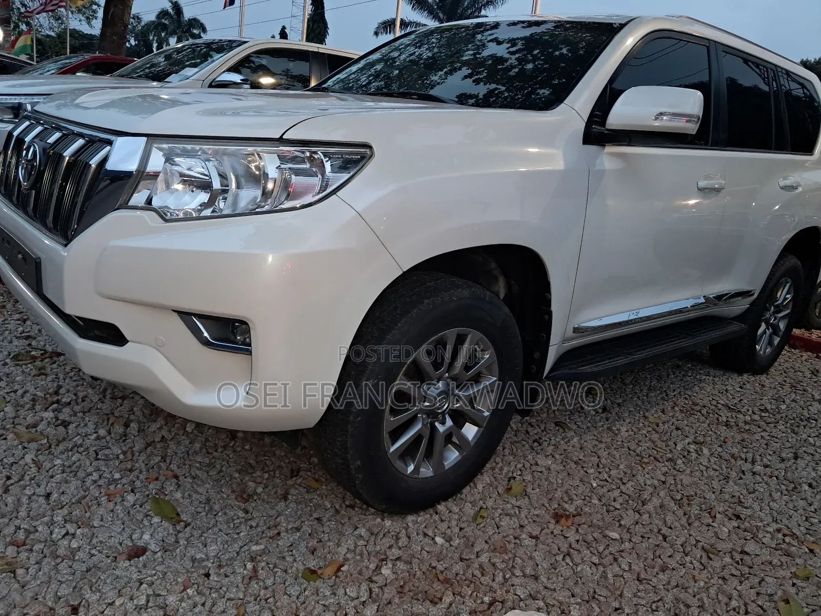 Toyota Land Cruiser Prado 2017 White