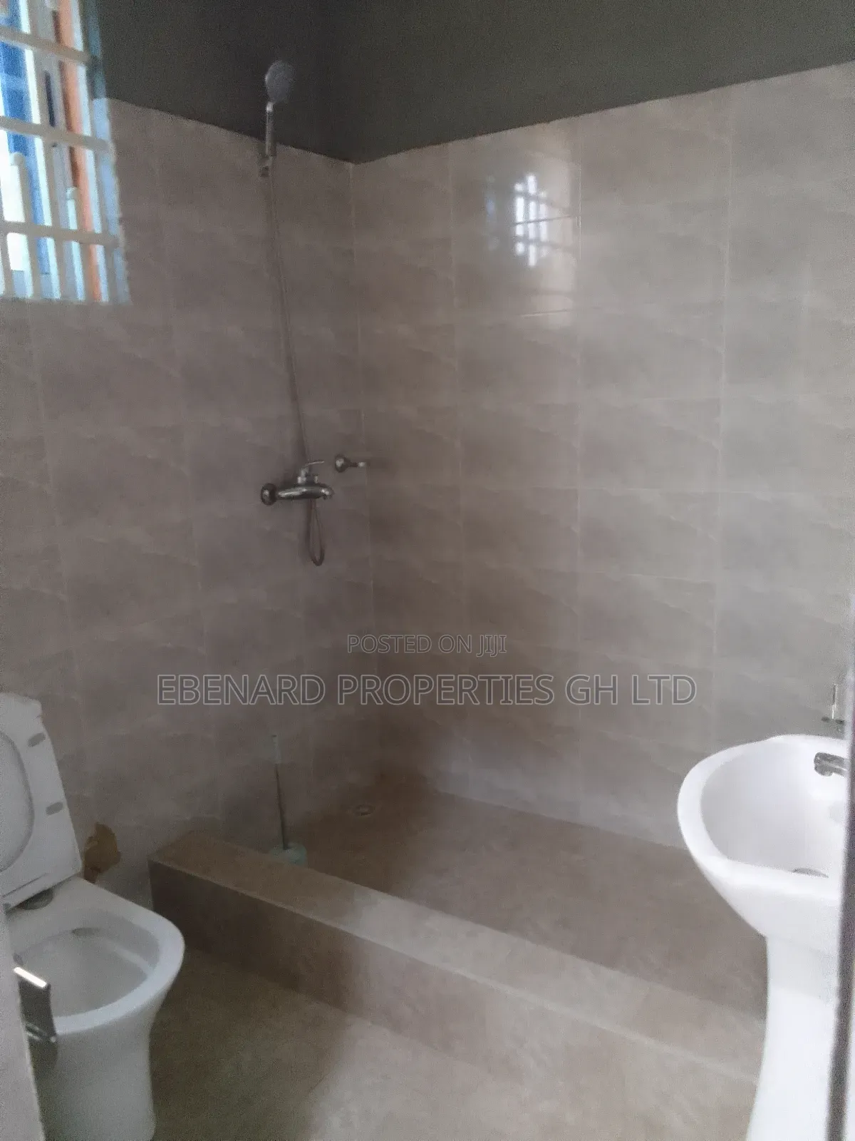 6bdrm House in Ebenard Properties, East Legon for rent