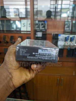 New Samsung Galaxy S21+ 5G 128 GB Black
