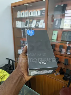 New Samsung Galaxy S20 128 GB Gray