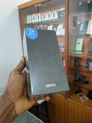 New Samsung Galaxy S20 128 GB Black