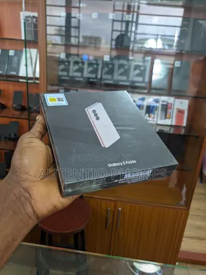 New Samsung Galaxy Z Fold6 256 GB Gold