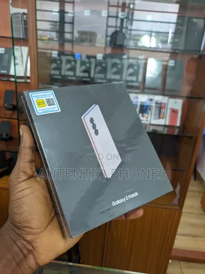 New Samsung Galaxy Z Fold6 256 GB Gold