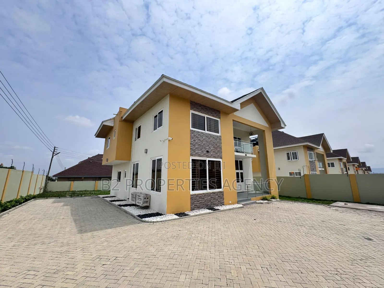 4bdrm Mansion in B2 Properties Agency, Accra Metropolitan for rent