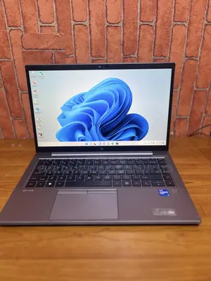 Laptop HP ZBook Firefly G8 16GB Intel Core I5 SSD 256GB