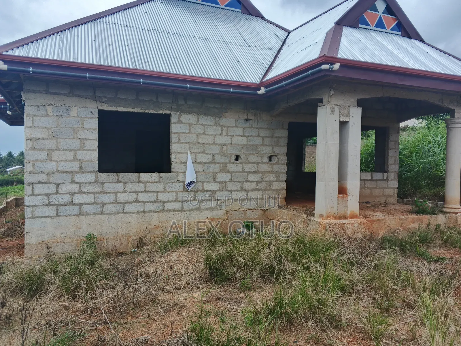 Uncompleted Four Bedrooms on Half Plot Abuakwa Koforidua