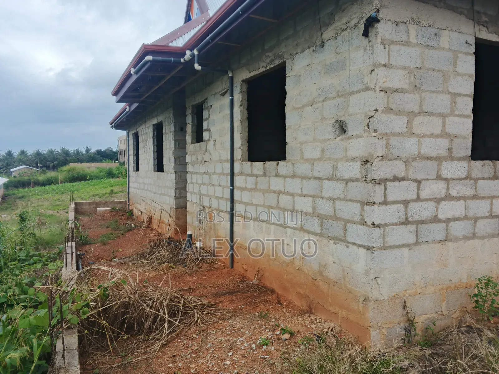 Uncompleted Four Bedrooms on Half Plot Abuakwa Koforidua