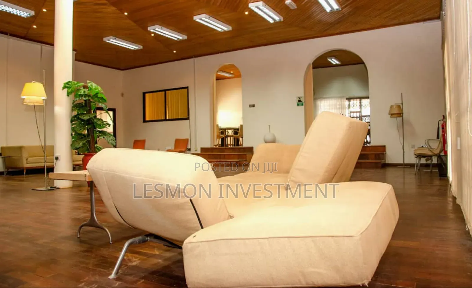 10bdrm House in Lesmon Investment, Takoradi for sale