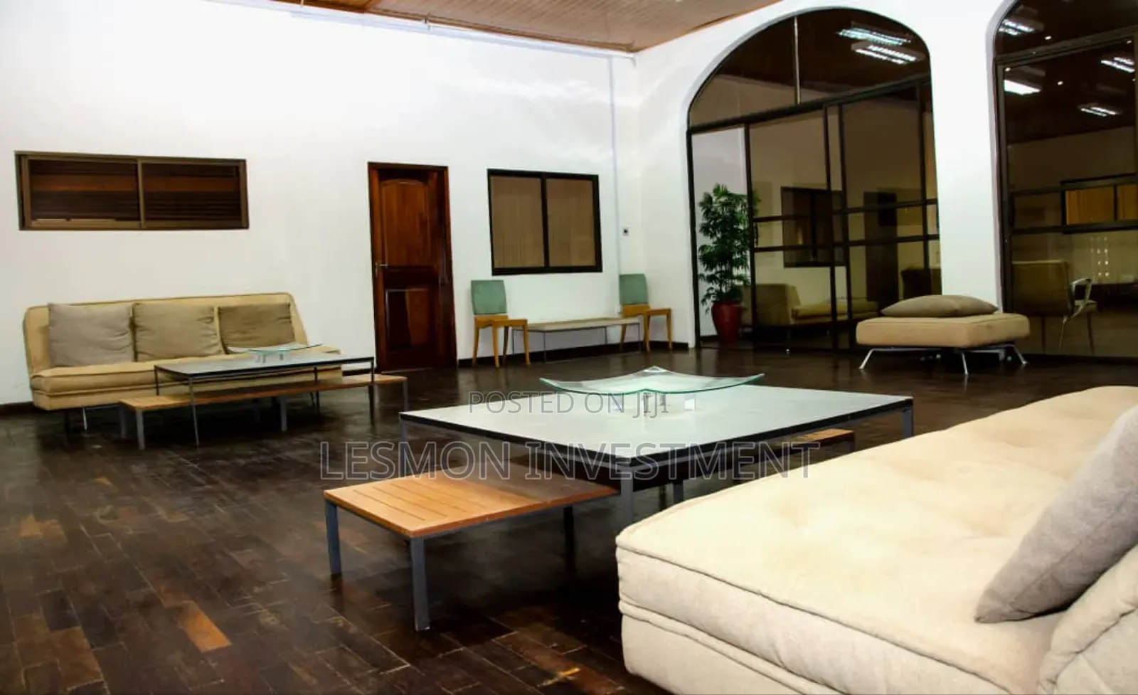 10bdrm House in Lesmon Investment, Takoradi for sale