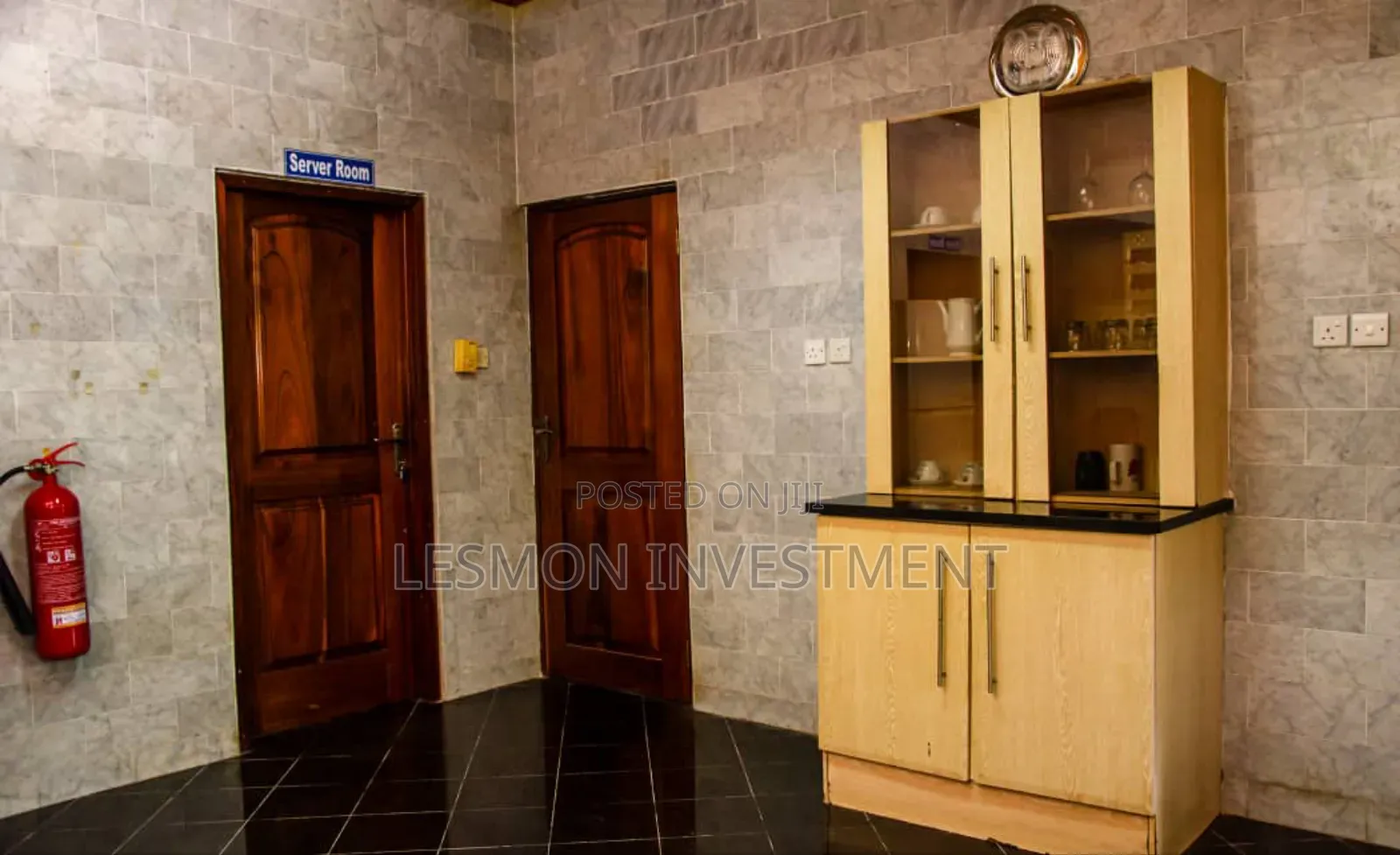 10bdrm House in Lesmon Investment, Takoradi for sale