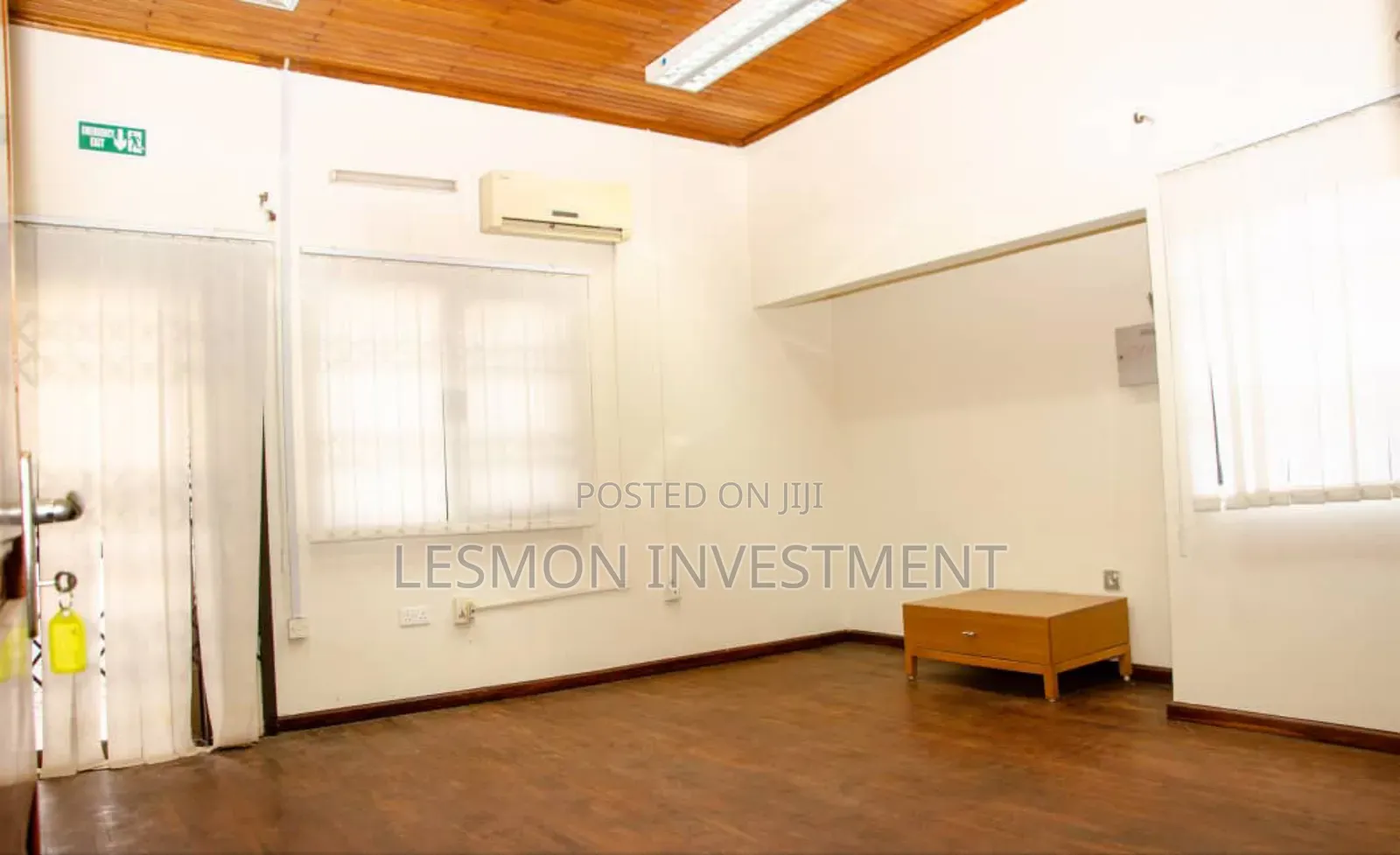 10bdrm House in Lesmon Investment, Takoradi for sale
