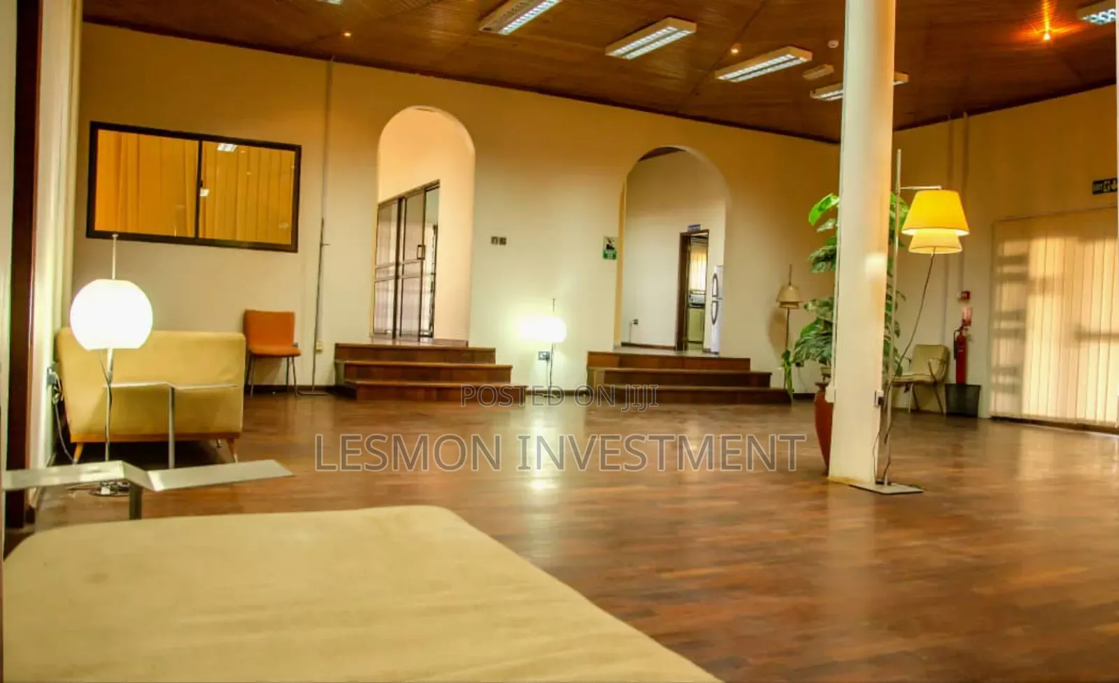 10bdrm House in Lesmon Investment, Takoradi for sale
