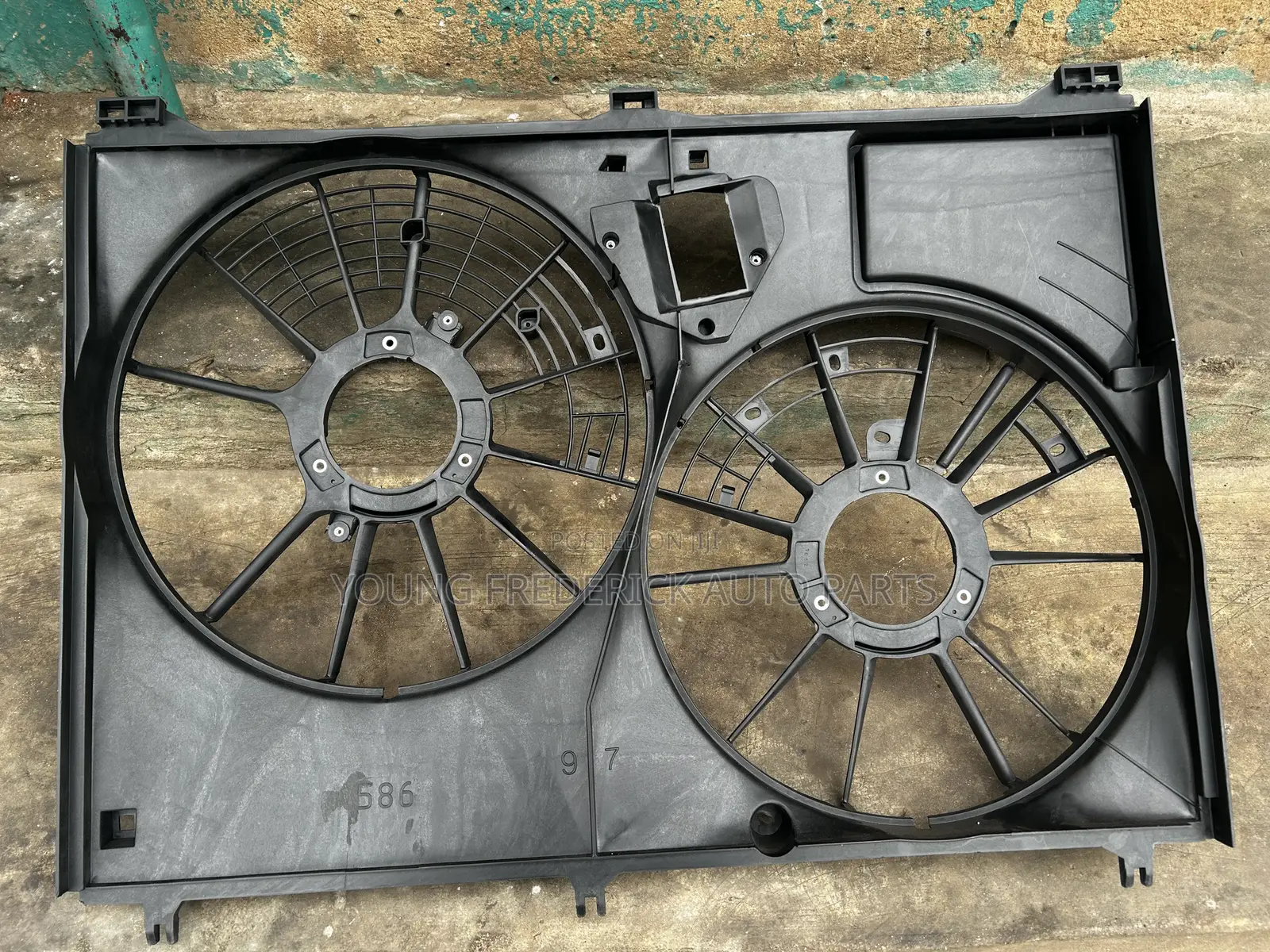 Toyota Highlander 2015 2017 2018 Radiator Fan Case
