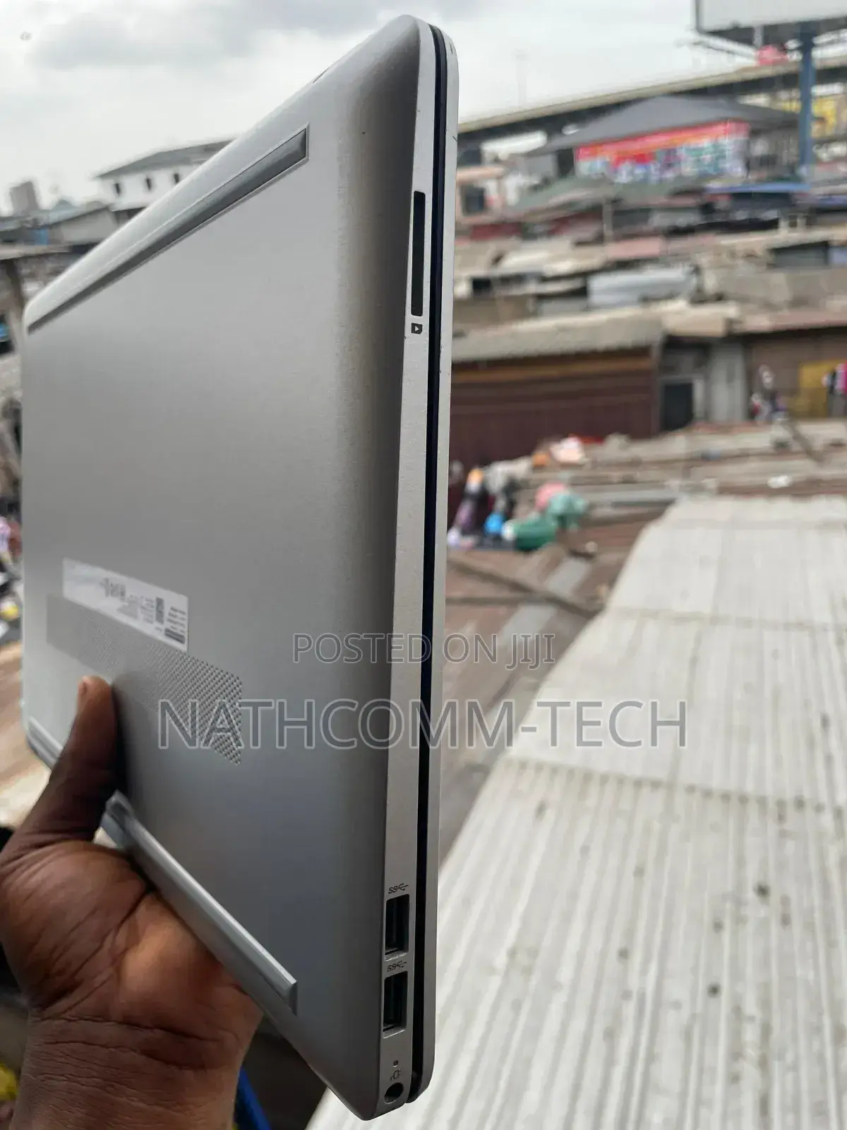 Laptop HP 15-Dw3031 12GB Intel Core I5 SSD 256GB