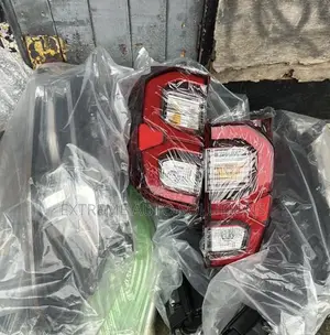 Led Tail Light Back Lamp For Toyota Hilux Revo Rocco Sr