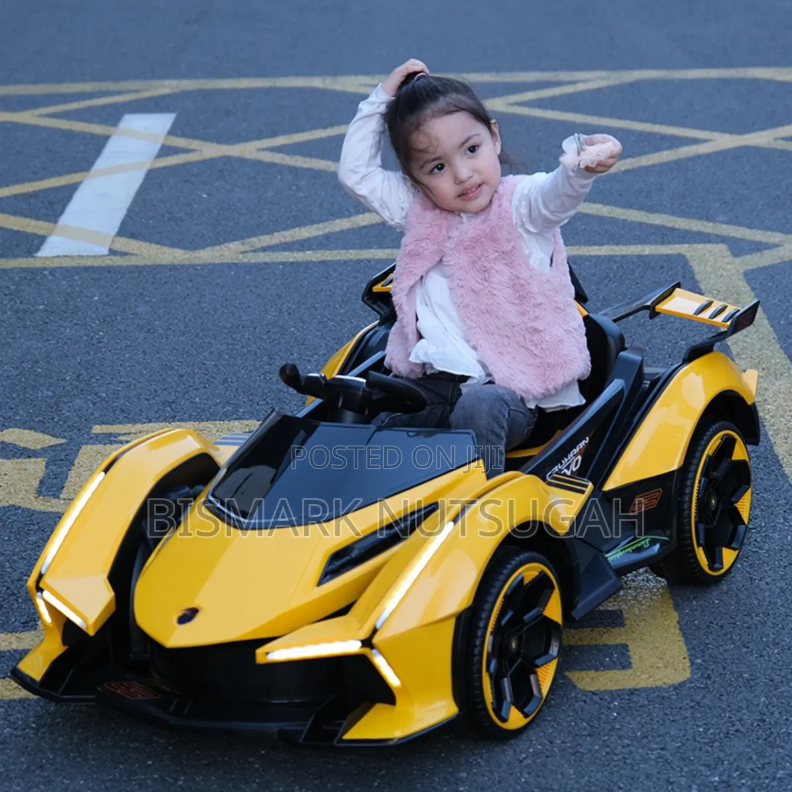 Lamborghini V12 Vision Electric Toy Car
