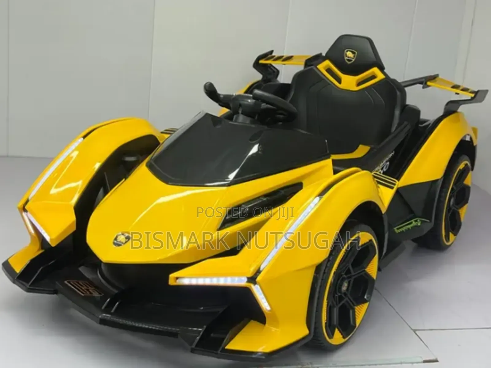 Lamborghini V12 Vision Electric Toy Car
