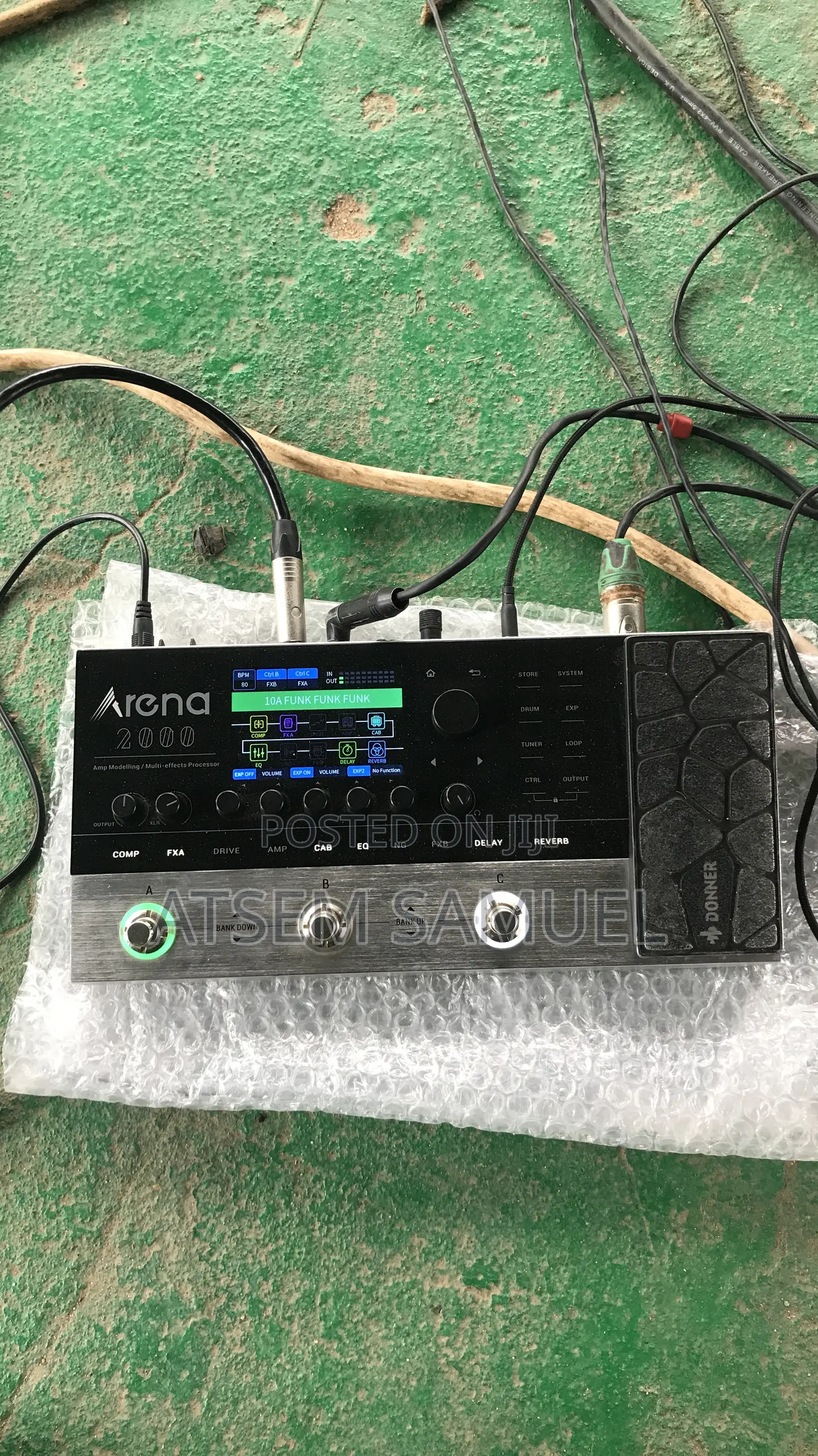 Donner Arena 2000 Guitar Effect