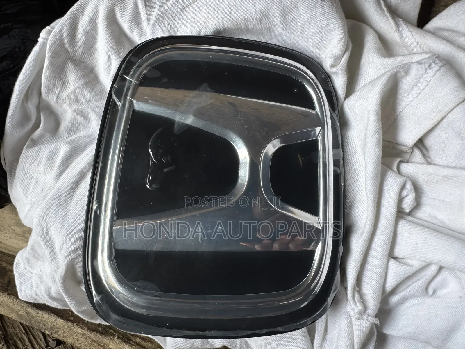 Honda CRV 2023,2024,2025 Front Honda Crown.