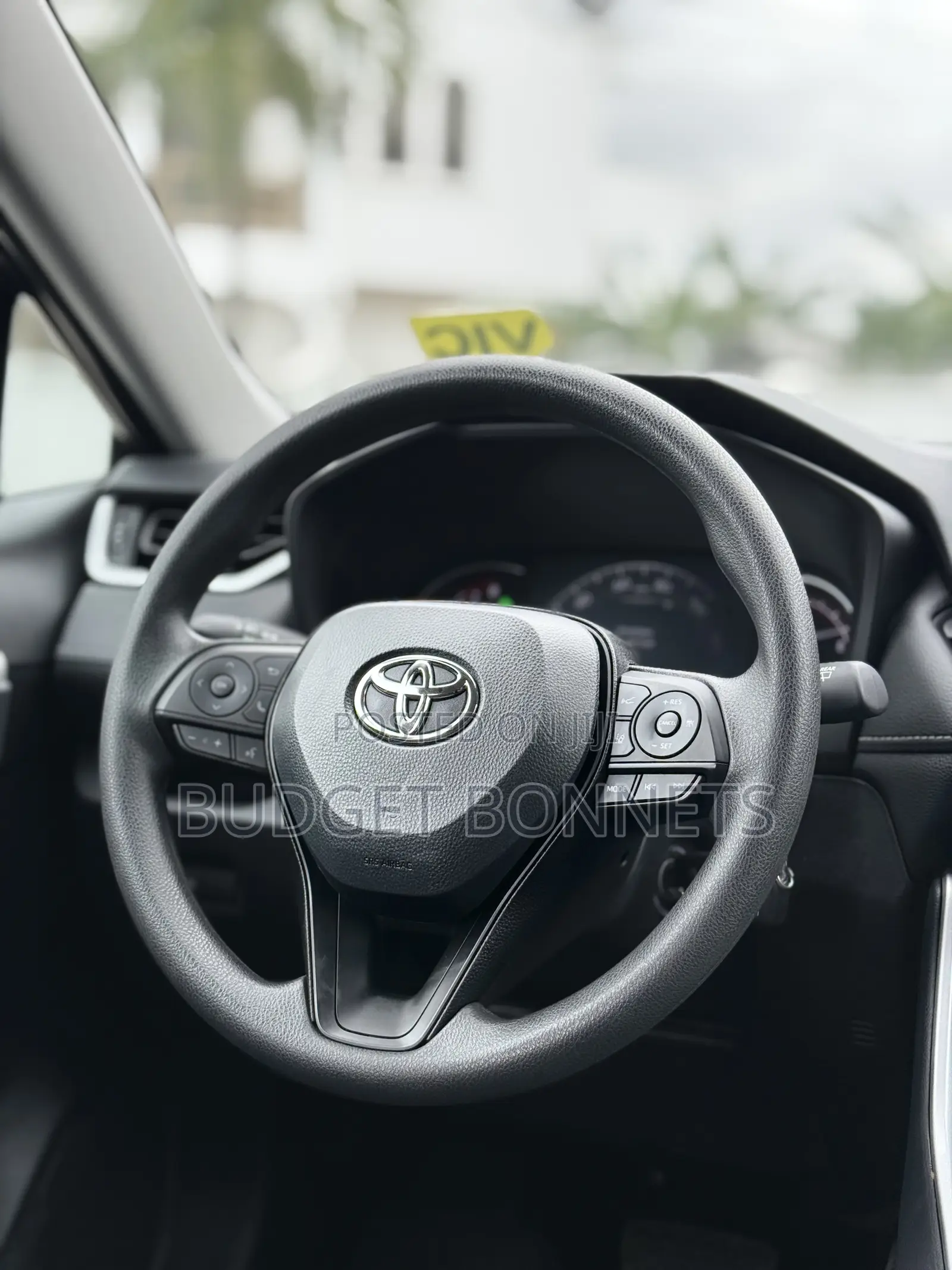 Toyota RAV4 LE 2025 Gray