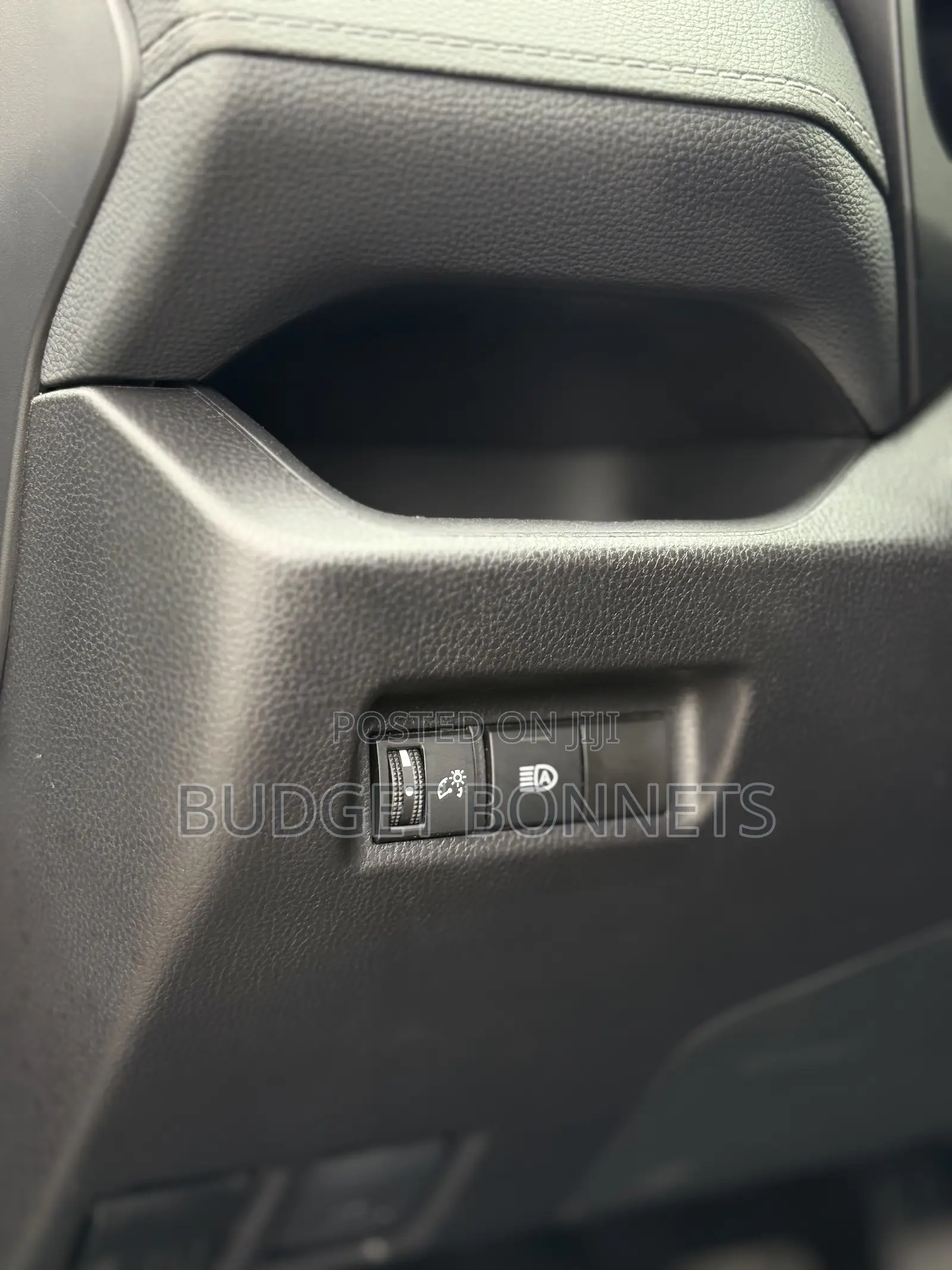 Toyota RAV4 LE 2025 Gray