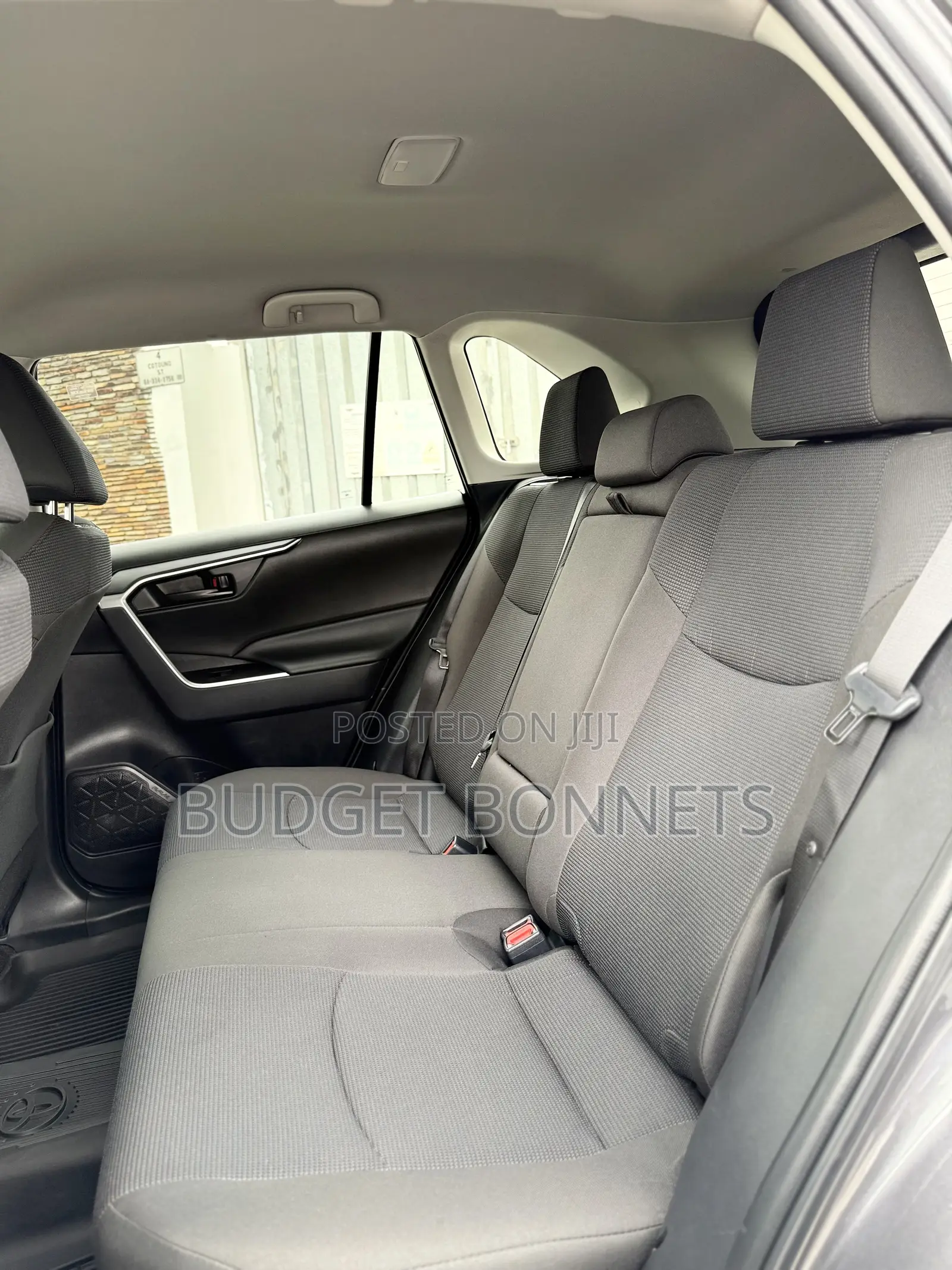 Toyota RAV4 LE 2025 Gray