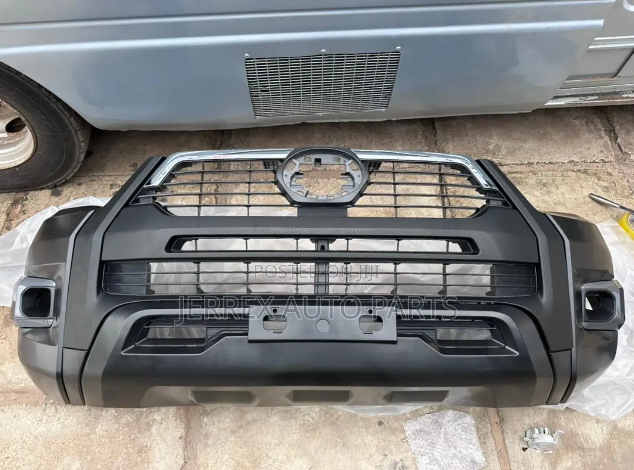 Toyota Hillux 2021-2025 Complete Bumper