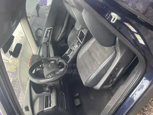 Mitsubishi Outlander 2018 Blue