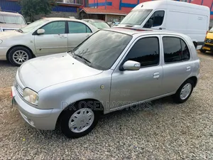 Nissan March 1.5 FWD 2006 Silver