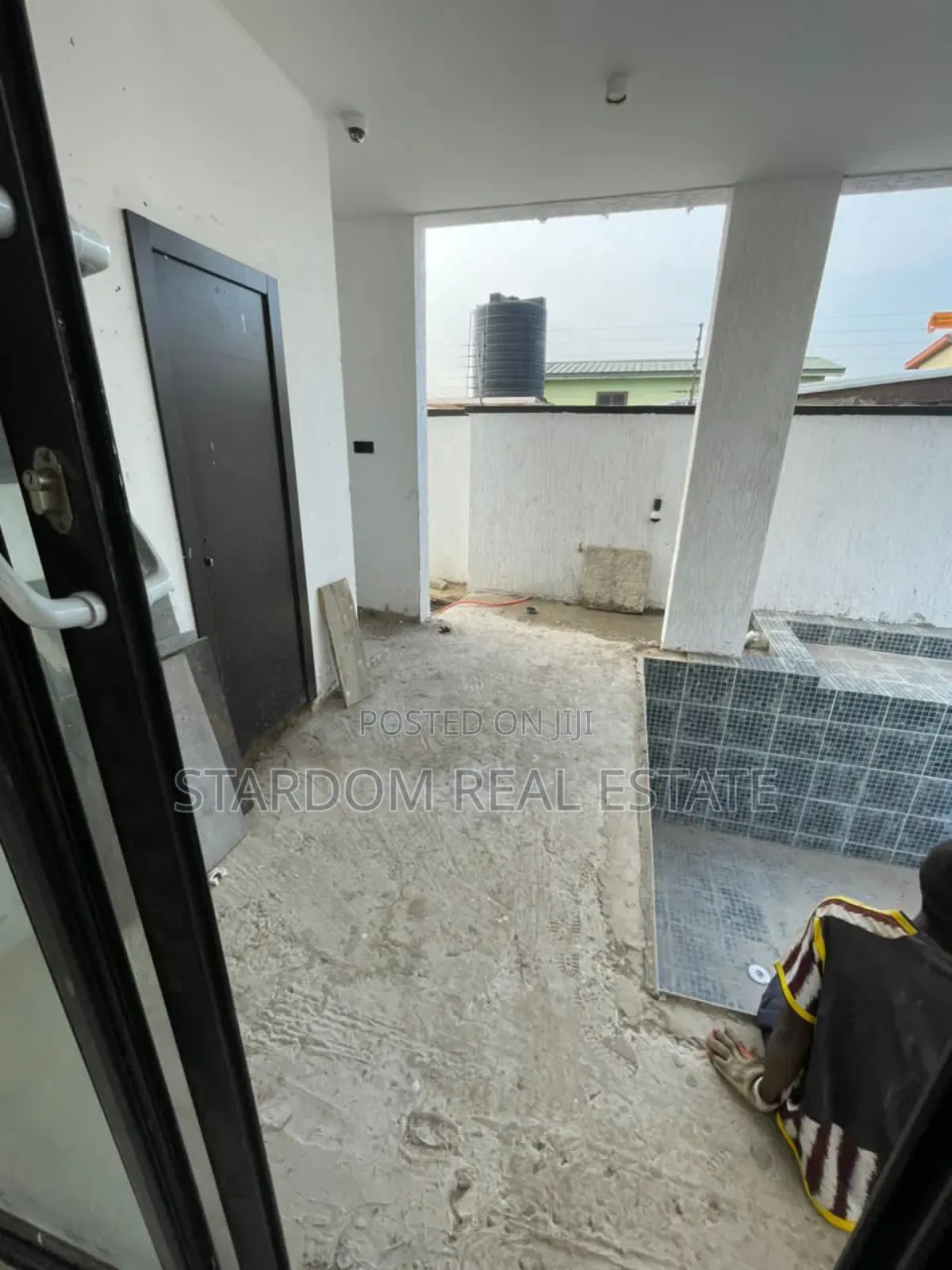 5bdrm Duplex in Adjiringanor, East Legon for sale