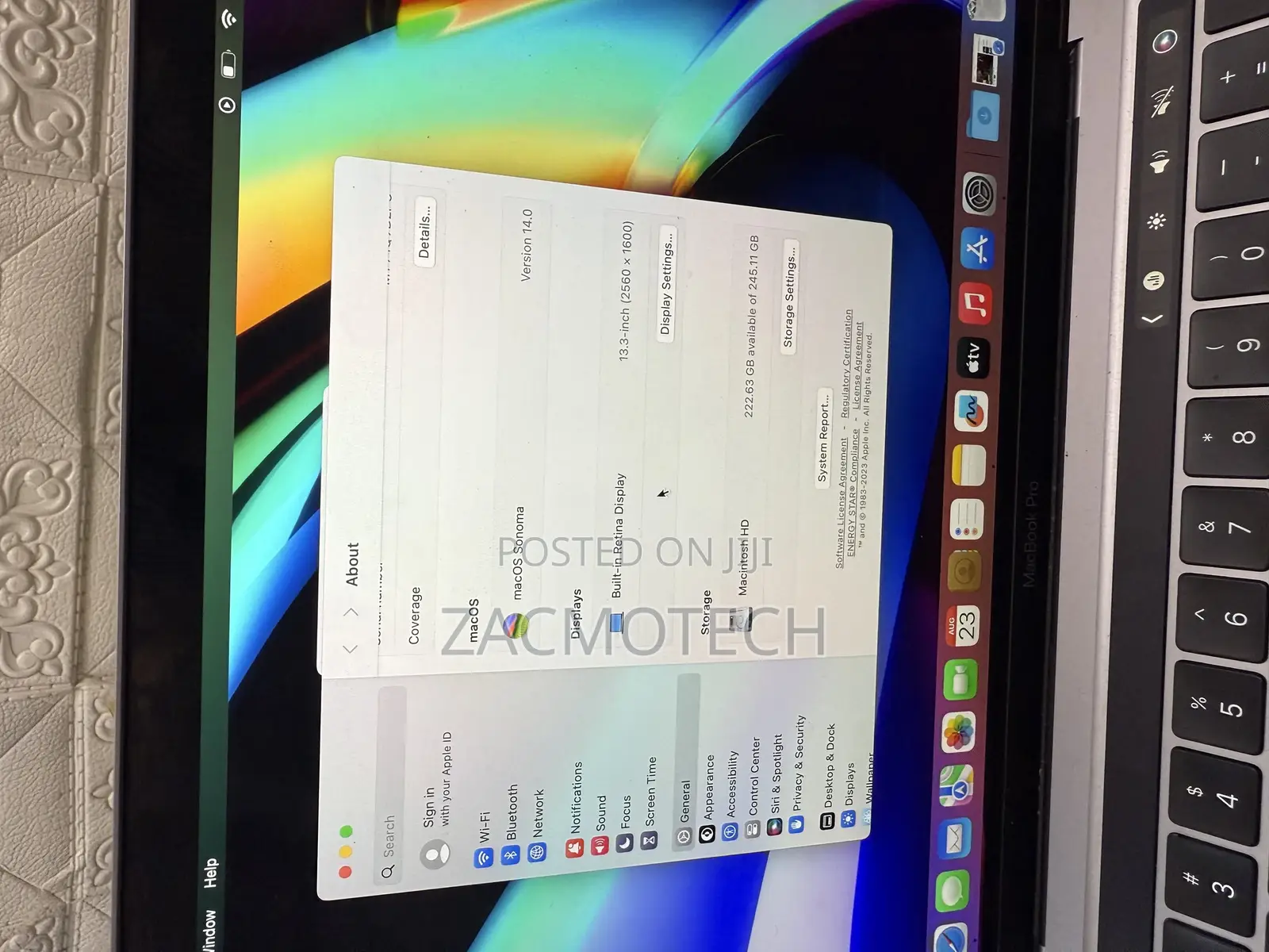 Laptop Apple MacBook Pro 2022 M2 8GB Apple M2 SSD 256GB