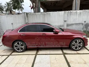 Mercedes-Benz C300 Base Sedan RWD (2.0L 4cyl 7A) 2017 Red