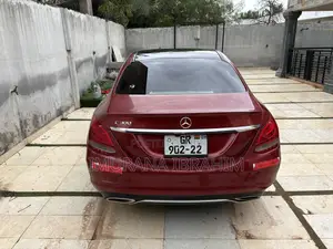 Mercedes-Benz C300 Base Sedan RWD (2.0L 4cyl 7A) 2017 Red