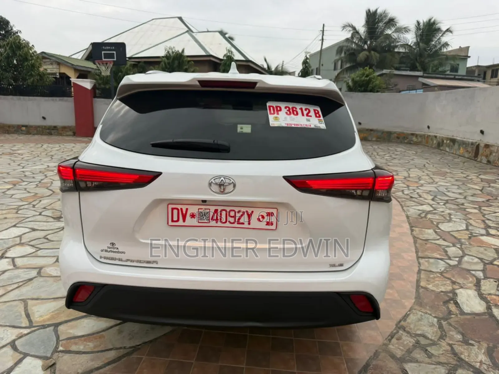 Toyota Highlander XLE AWD 2023 White