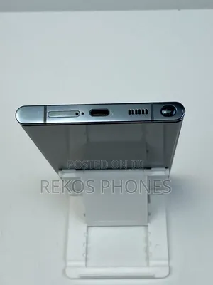 New Samsung Galaxy S22 Ultra 5G 128 GB Blue