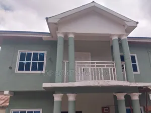 6bdrm House in Top-Boat Estate, Kumasi Metropolitan for sale