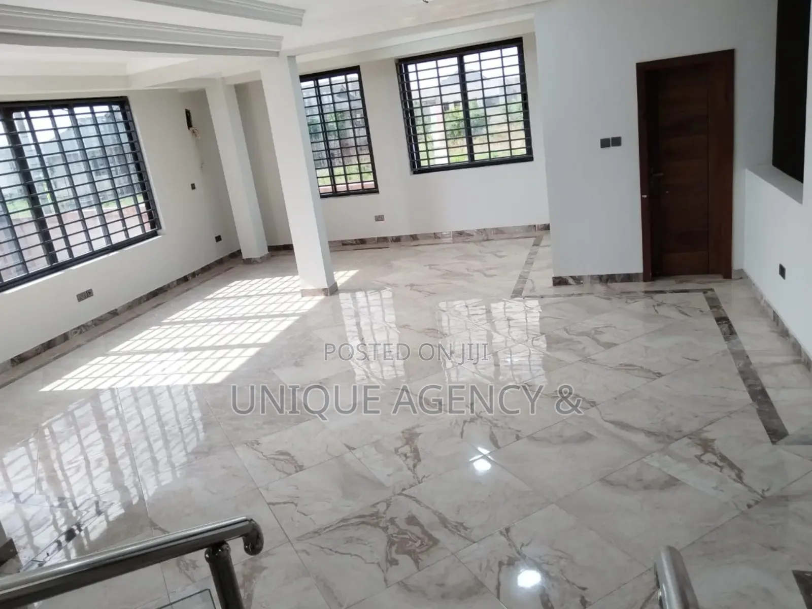 4bdrm Duplex in East Legon for rent